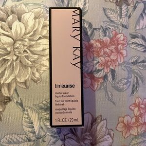 Mary Kay Matte Beige 3 new in box